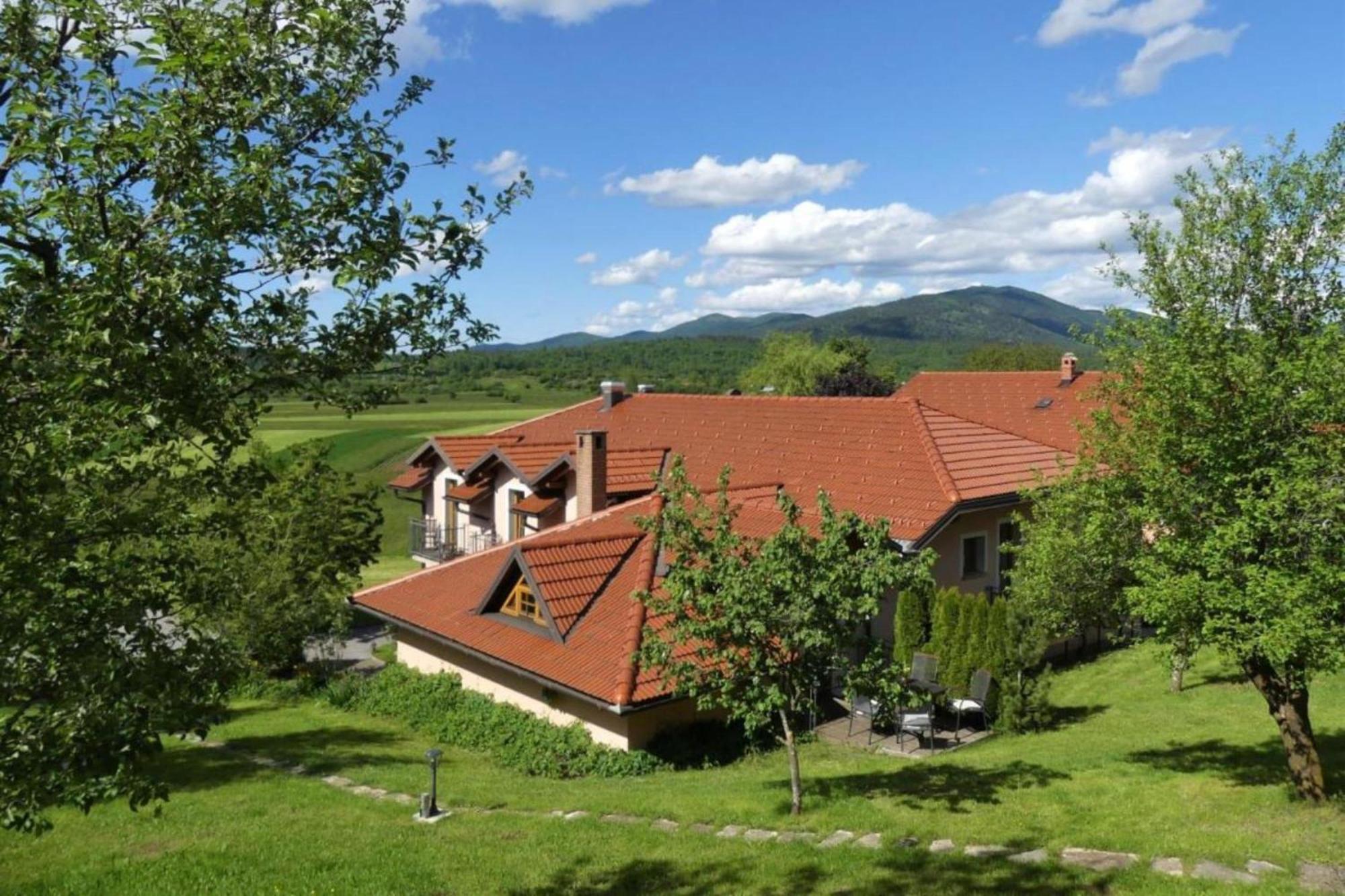 House Na Meji With Sauna - Happy Rentals Pivka Extérieur photo